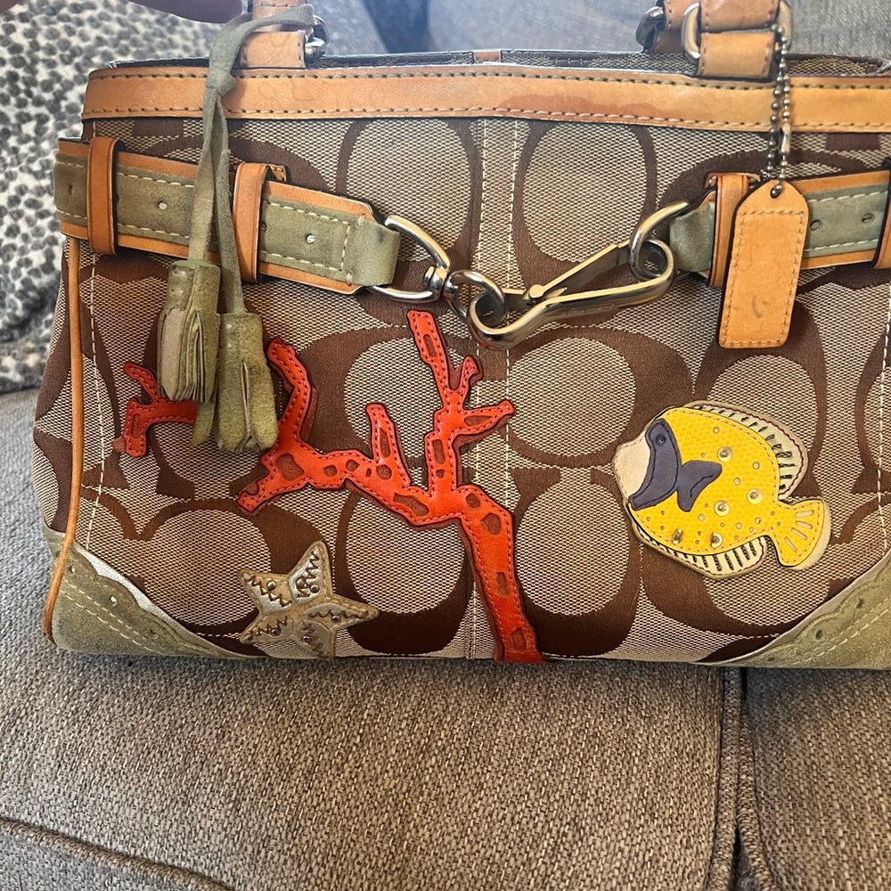 Coach Limited Edition Aquatic Fish Coral Hampton Brown Handbag - Picture 7 of 13